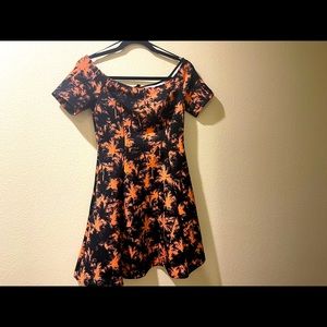 Guess dress size s